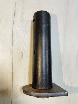 Палець (кріплення гільзи г.ц. ковша з рукояттю D 40 мм L 174 мм) MED005783 фото
